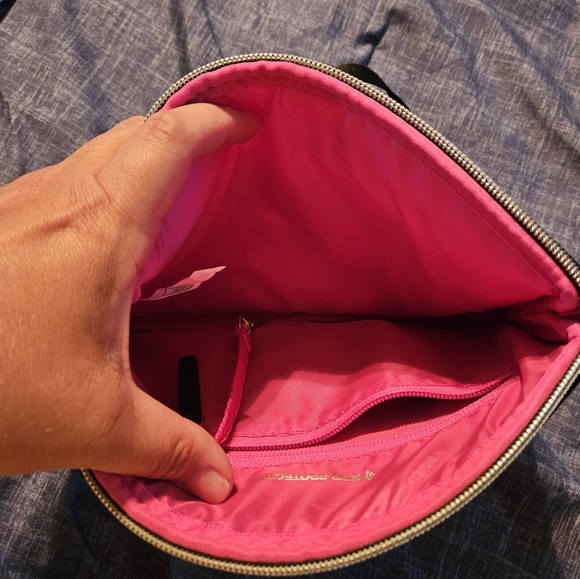 Brand New Sarah Jessica Parker Travel Belt Bag - Picture 6 of 9